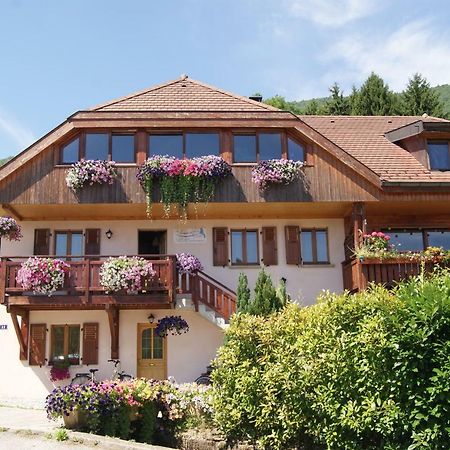 B&B Le Sourire Du Lac Sévrier Exterior foto